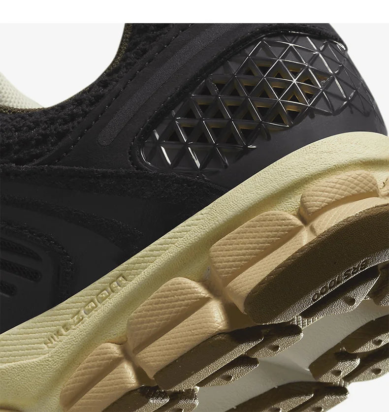 Nike genuine Zoom Vomero 5 women's breathable running shoes FD0533-010