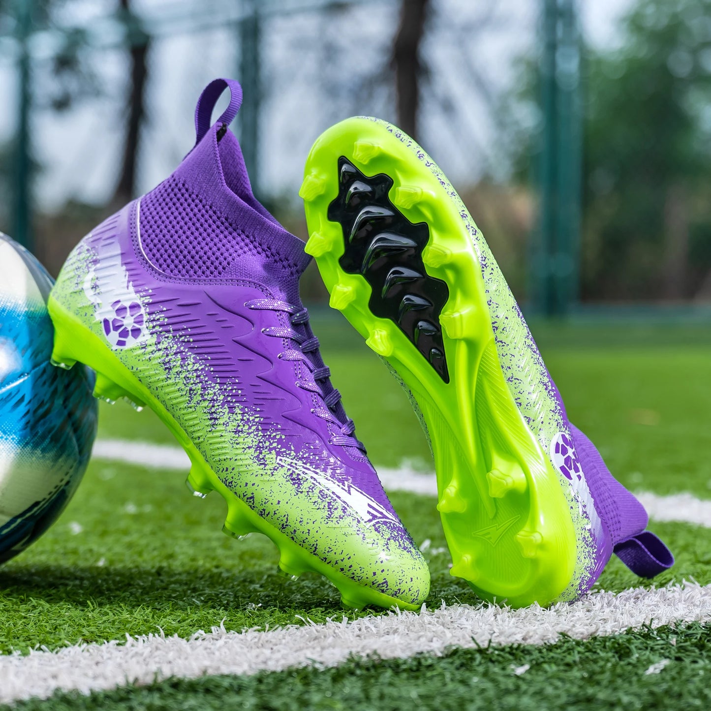 Men Football Boots Non-Slip High-Quality Soccer Shoes Grass Cleats High-Top Futsal Sneakers Match for Training Competition