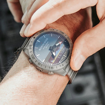 Stainless steel Men Quartz Watch Dive Sport Watches Waterproof 200M Analog Digital Watch Altimeter Barometer Compass NORTH EDGE