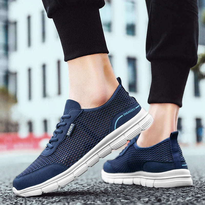 Men Aqua Shoes Outdoor Breathable Beach Shoes Lightweight Quick-Drying Wading Shoes Sport Water Camping Sneakers Shoes