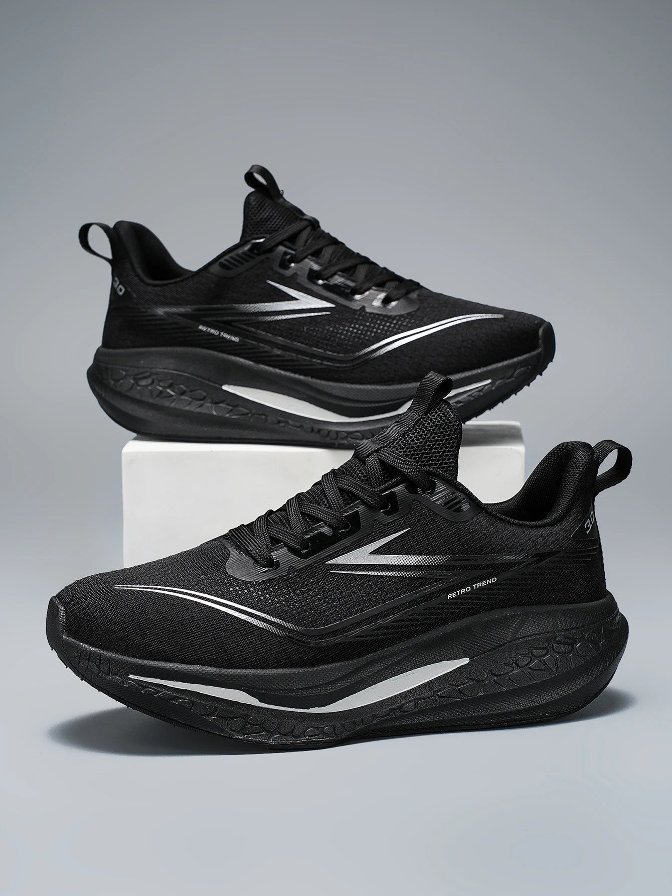 Zapatillas deportivas de talla grande para hombre, cómodas y versátiles, para senderismo al aire libre, running, uso casual y entrenamiento en pareja, con estilo moderno