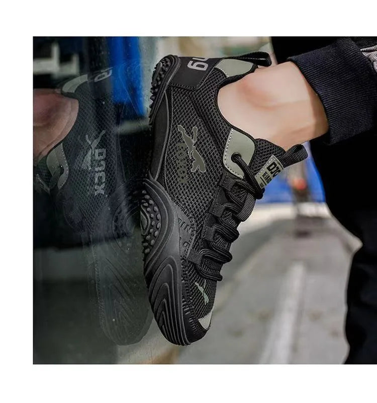 Scarpe da running da uomo traspiranti con tomaia leggera in mesh, suola morbida e confortevole, sneakers sportive casual, calzature estive di tendenza