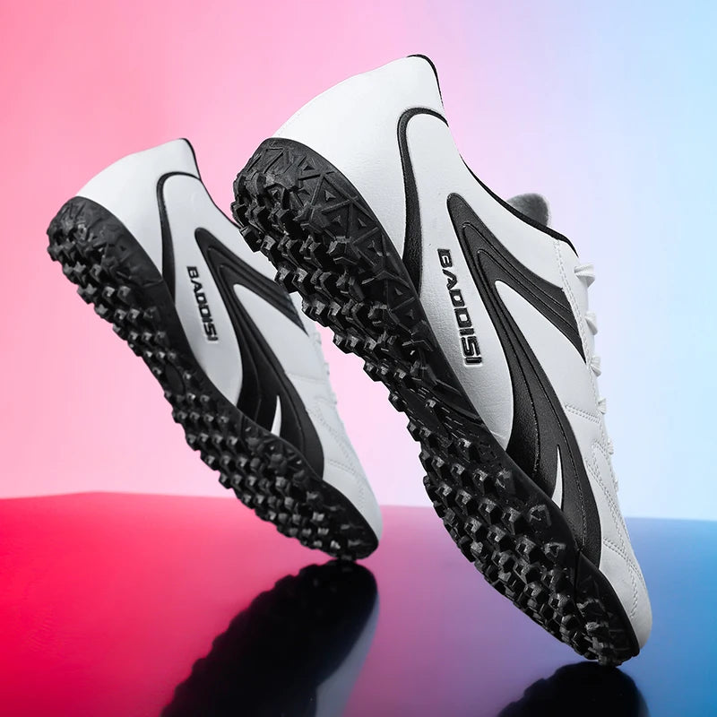 Scarpe da calcio da uomo traspiranti, scarpini da football e futsal ultraleggeri, sneaker professionali da allenamento unisex, tacchetti per erba e sport da partita
