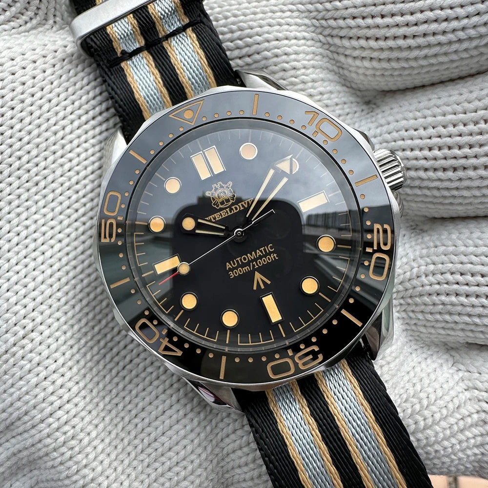 STEELDIVE SD1957 New Arrival 42MM Vintage Bezel 300M Waterproof NH35 Green Luminou Sapphire Glass Automatic  Dive Watch Montre
