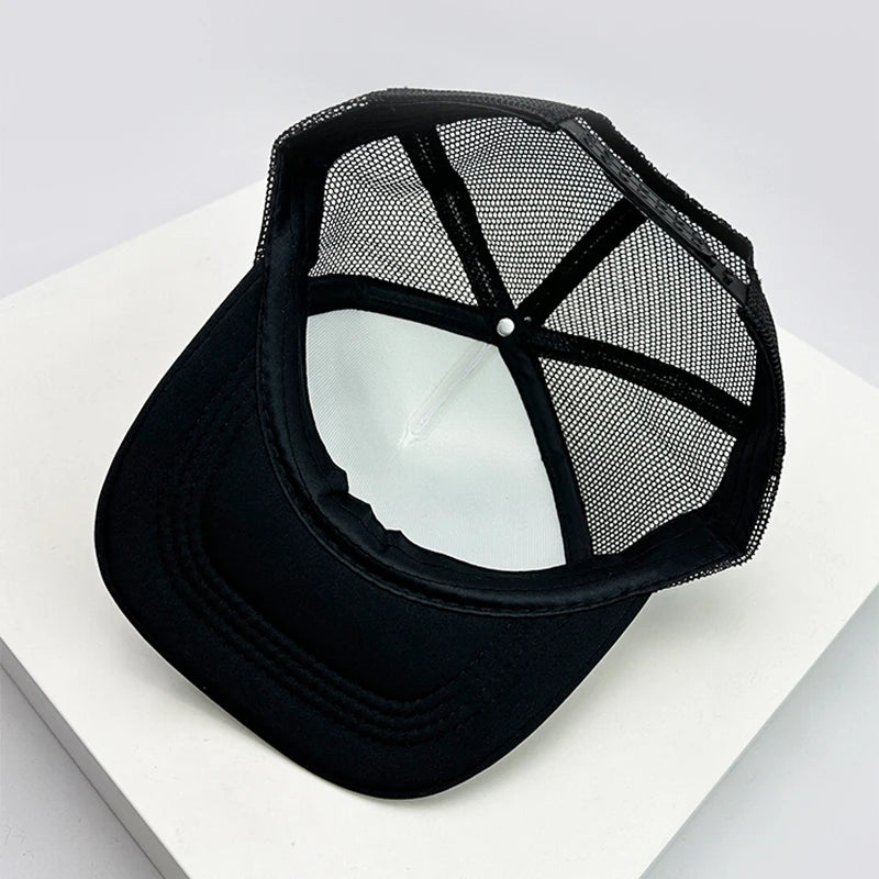 Trucker-Caps im amerikanischen Stil mit Cruise-Print, Anime-Motiven und neuem Schriftzug – atmungsaktive Baseballmützen mit Netzfutter für Herren und Damen, vielseitig kombinierbar