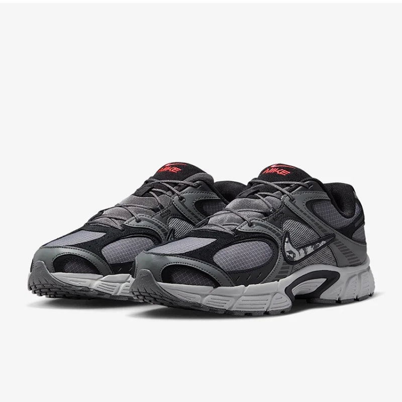 „Nike V5 RNR“ – retro stiliaus, smūgius sugeriantys, kvėpuojantys, lengvi „dad shoes“ IM6769-068