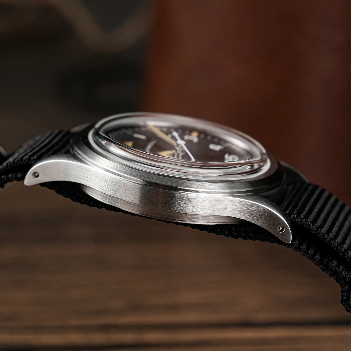 Militado ML14 Quartz Watch Cream Dial VH31/VH65 Sweep Movement Bubble K1/ Sapphire Luminous 36Mm Vintage Watches 100M Waterproof
