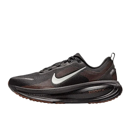„Nike Vomero 18“ – amortizuojantys, palaikantys, lengvi, idealiai tinkantys bėgimui ir ėjimui, patogūs unisex bėgimo bateliai HM6803-300