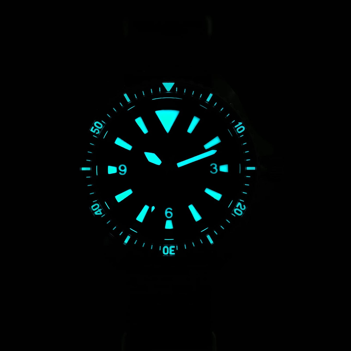 Reloj para hombre Watchdives WD1980 V3 38mm Vintage VH31 Ronda 515 con movimiento de cuarzo, segundero continuo, luminoso y cristal de zafiro
