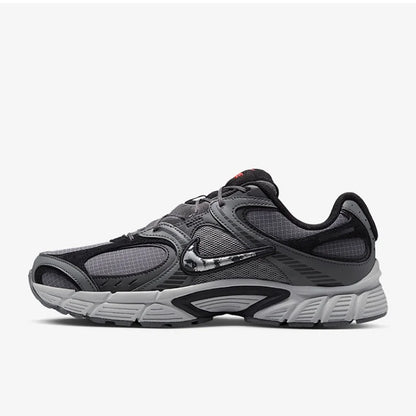 „Nike V5 RNR“ – retro stiliaus, smūgius sugeriantys, kvėpuojantys, lengvi „dad shoes“ IM6769-068