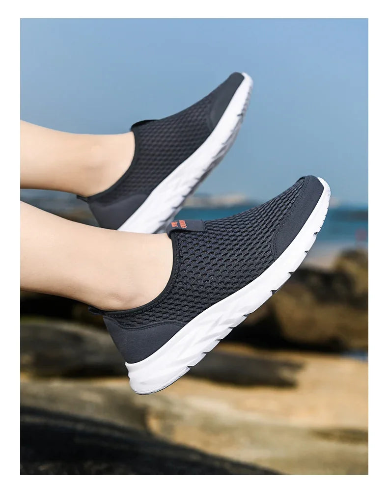 2025 new shoes men loafers, light walking breathable summer comfortable casual shoes, men's sneakers zapatillas hombre plus