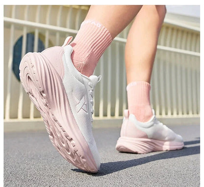 Sapatilhas de Corrida Xtep para Mulher 2025 Verão Novidade Resistentes Leves Casuais com Amortecimento de Impacto e Malha Respirável 875418110054