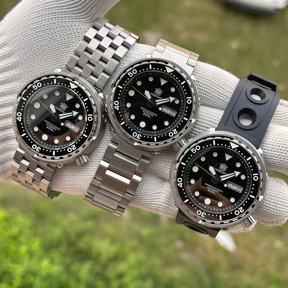 STEELDIVE SD1975W Black Dial Day and Date Function NH36 Automatic Movement 47.5mm Super Luminous 300M Waterproof Tuna Can Watch