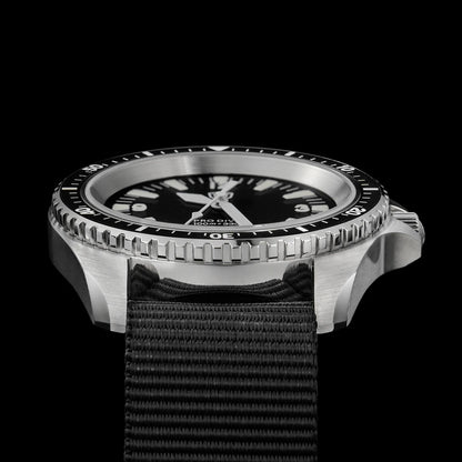 Reloj para hombre Watchdives WD1980 V3 38mm Vintage VH31 Ronda 515 con movimiento de cuarzo, segundero continuo, luminoso y cristal de zafiro