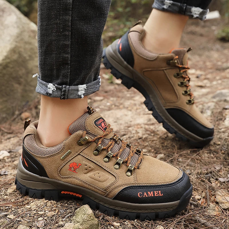 Classic Black Men's Hiking Shoes Outdoor Low-Cut Climbing Walking Shoes Trekking Sneakers Non-Slip Mountaineering Shoes for Men