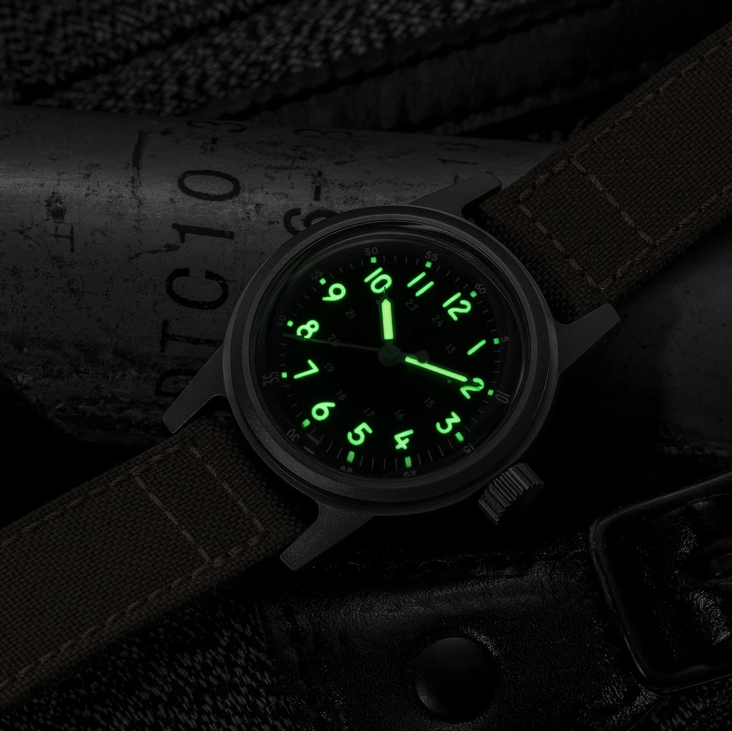 THORN Retro Military Watch 36mm Watch Made of NH35A Movement SHY-043 Sport Watch Unisex Men's and Women's Luxury