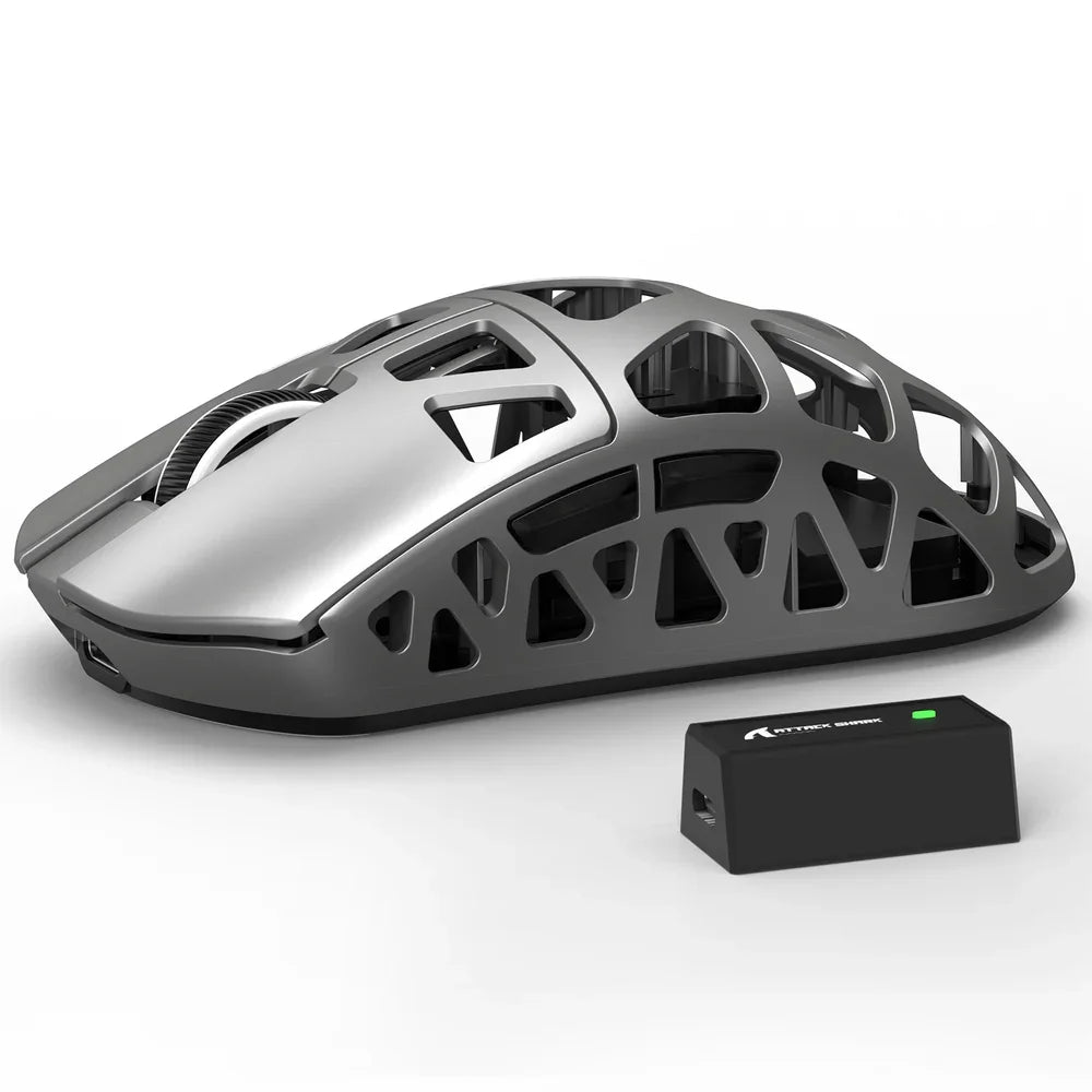 Rato Gaming ATTACK SHARK R3 em Liga de Magnésio 8K SUPERLIGHT 8000Hz, 6 DPI Ajustáveis até 26000, PAW3395, BT/2.4G Sem Fios/Com Fios