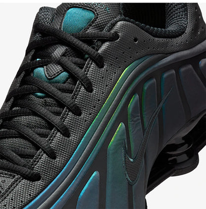 Nike Authentic Shox R4 SE Pánské sportovní běžecké boty s odpružením Air Column IM6596-001