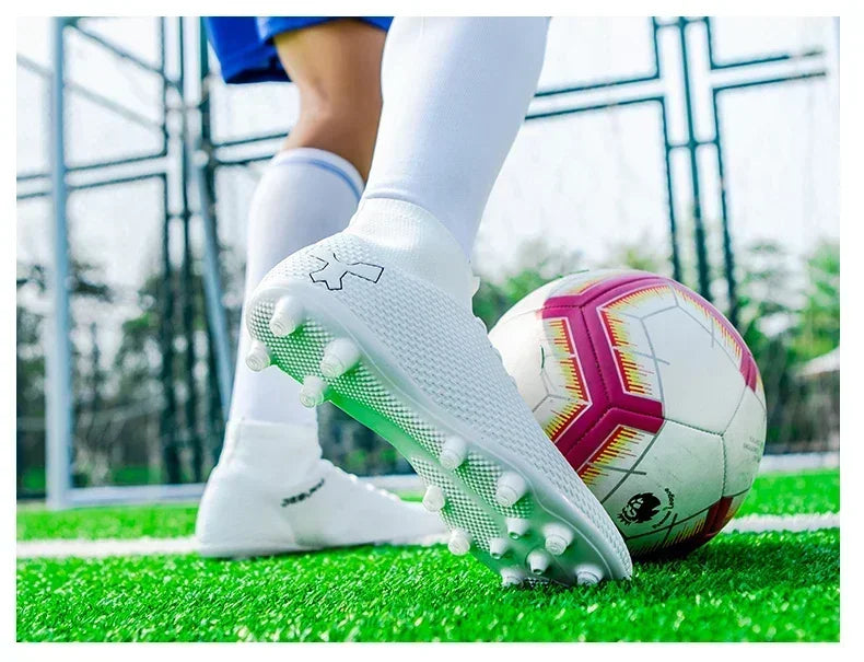 Chaussures de football pour hommes, modèle original, résistantes, pour terrain gazonné, crampons, antidérapantes, de haute qualité, confortables, chaussures de football pour activités de plein air.