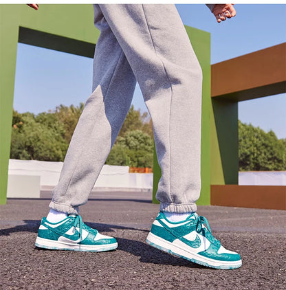Sneakers sportive rétro Nike Official Authentic Dunk Low da donna con ammortizzazione leggera DV3029-100