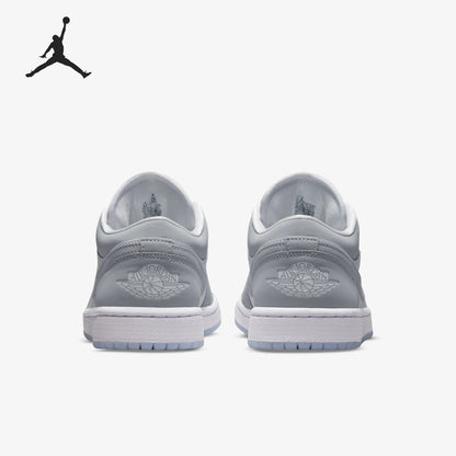 Nike, chaussures de basketball classiques pour hommes et femmes, modèle AIR JORDAN 1 AJ1, référence DC0774-105.
