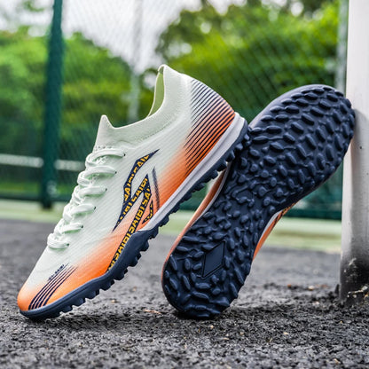 Chaussures de football TF pour adultes, semelle en caoutchouc résistante à l'usure pour terrain synthétique, chaussures de football légères en PU pour hommes, pour matchs sur gazon extérieur