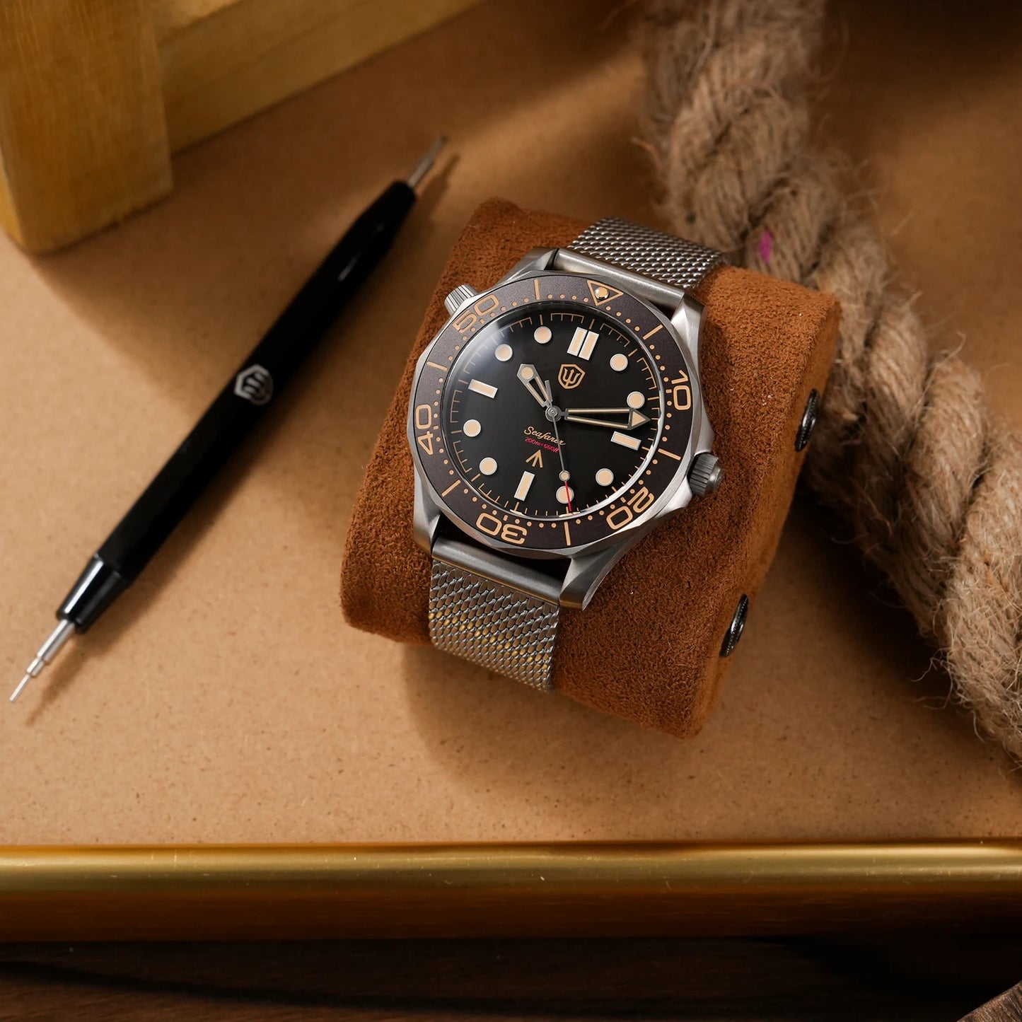 Watchdives 42mm Titanium Dive Watch NTTD VH31 Sweep Second Quartz Movement 200m Waterproof Super Luminous Men Watches