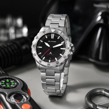 Militado ML16 39mm Quartz Dive Watch Sapphire Crystal 200M Water Resistant Ceramic Bezel BGW9 Lume Screw Down Crown