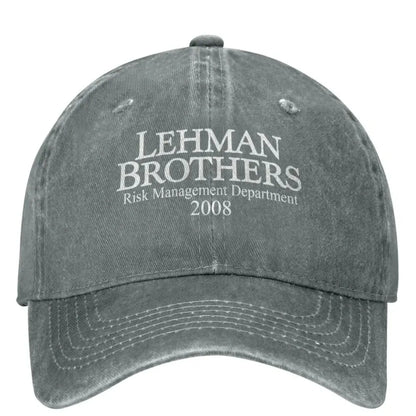 Lehman Brothers – kšiltovka s motivem řízení rizik – bankovní krach – kšiltovka typu „trucker“ – tenisová kšiltovka – skateová kšiltovka typu „snapback“ – dámské kšiltovky