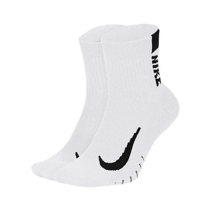 Nike: Štýlové, univerzálne a pohodlné športové a voľnočasové oblečenie pre mužov a ženy – ponožky z froté, balenie po 3 kusoch SX7557-010