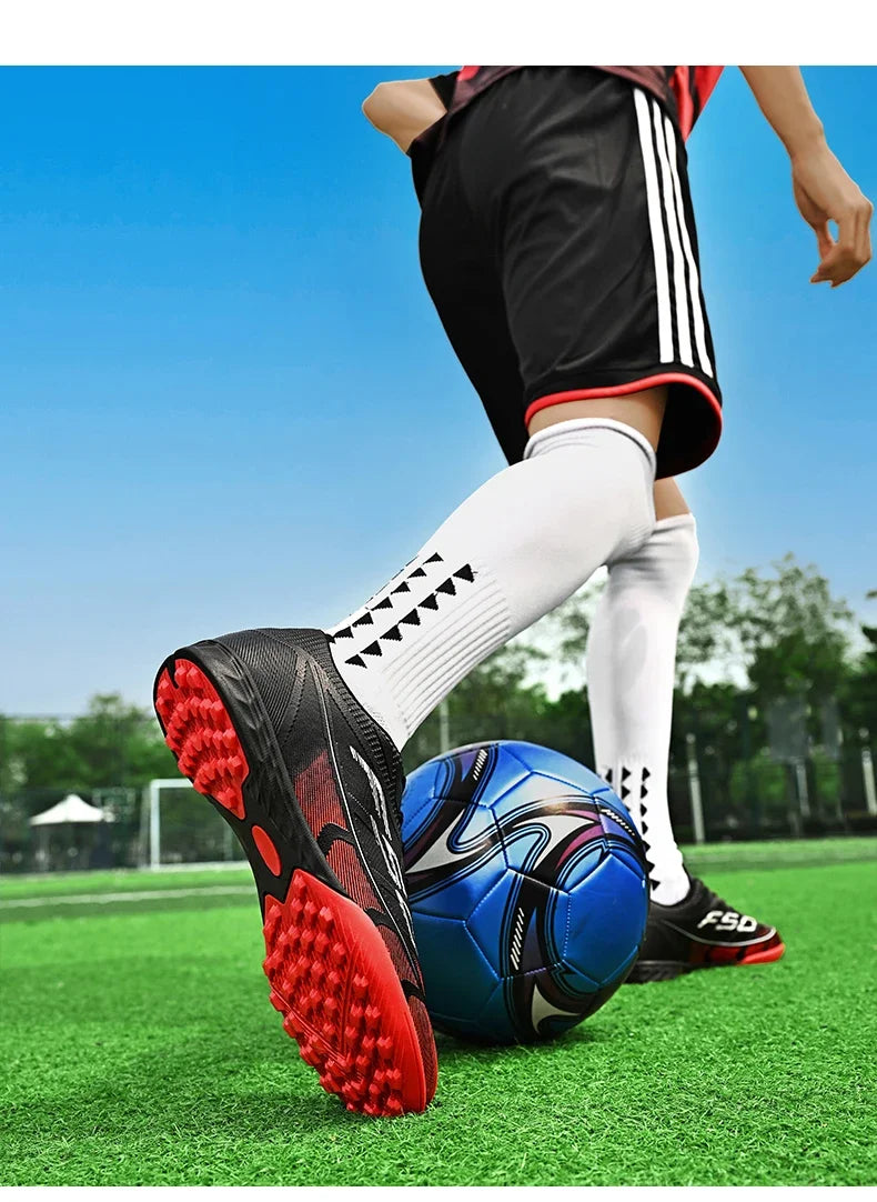Nouvelles chaussures de football pour hommes, chaussures de sport ultralégères, chaussures de football pour matchs en plein air, futsal, haute cheville, respirantes, antidérapantes, de haute qualité