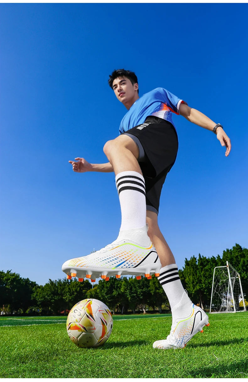 New Men's Soccer Shoes Hot Sale High-quality Futsal Football Boots Unisex Cleats Ultralight Women Professional TF/FG Sneakers