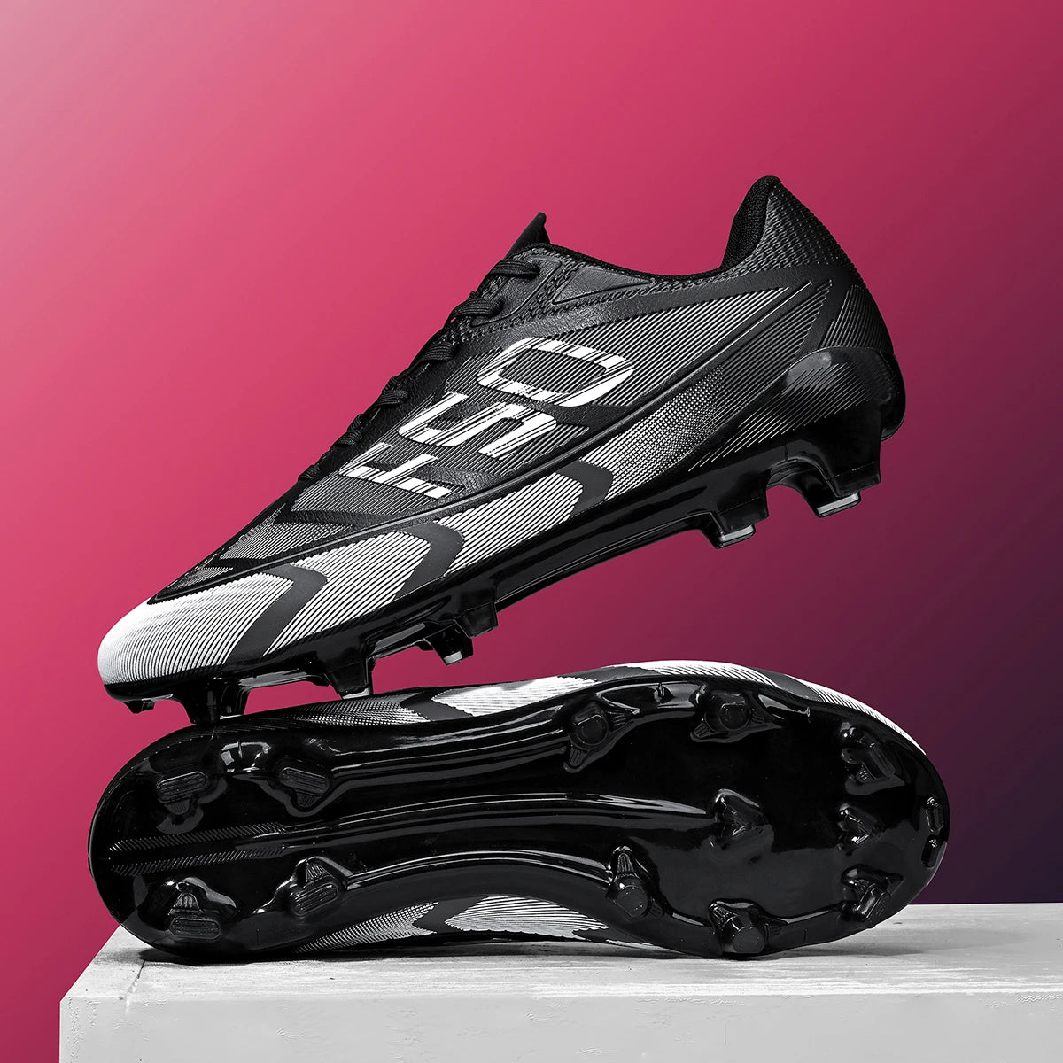 Breathable Soccer Shoes with FG/AG Spikes, Suitable for Training and Playing, Effectively Protecting the Ankle