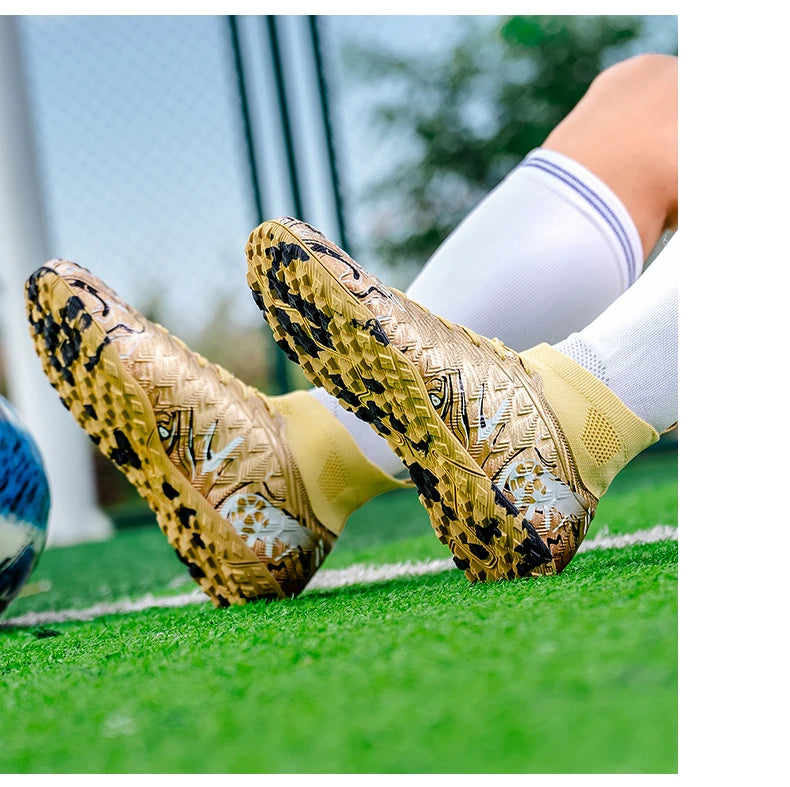 Men Professional Football Shoes Society Cleats Soccer Shoes Original Indoor Football Field Boots Grass Training TF/FG Sneakers