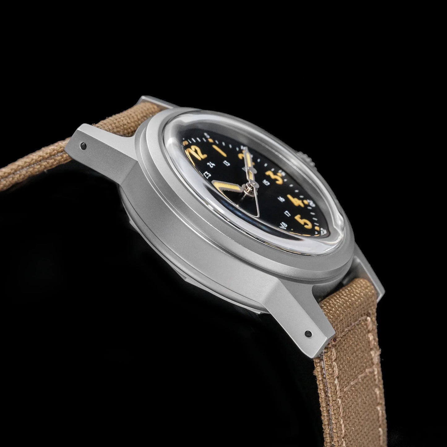 THORN Retro Military Watch 36mm Watch Made of NH35A Movement SHY-043 Sport Watch Unisex Men's and Women's Luxury