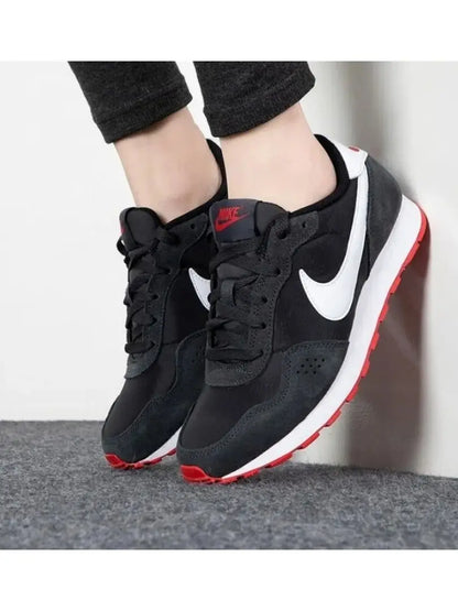 Nike Women's Shoes Valiant New Trendy Comfortable Versatile Retro Waffle Casual Sneakers CN8558-016