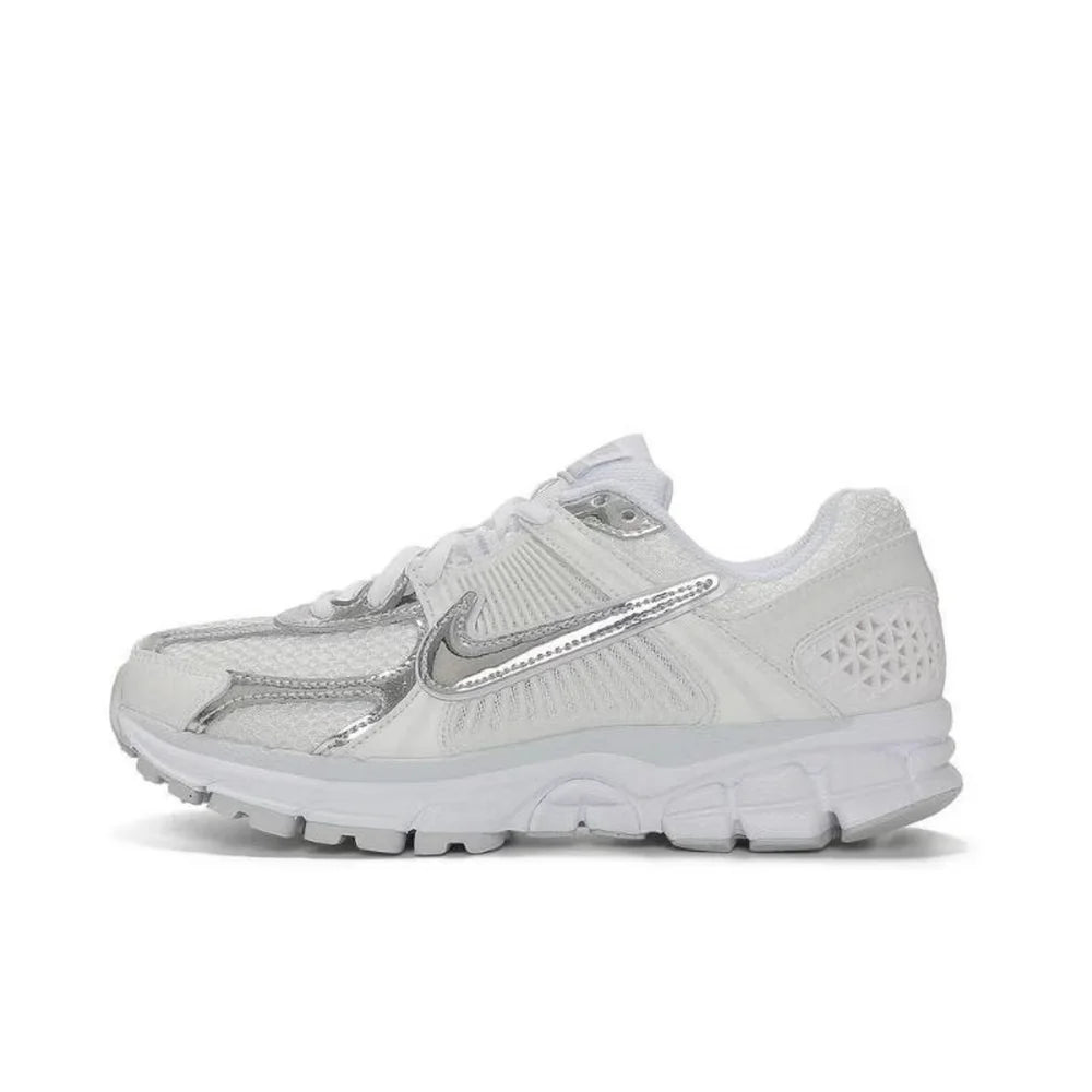 Nike W Nike Zoom Vomero 5 – halkfria, slitstarka löparskor med dämpning i klassisk casual-stil, snygga och mångsidiga HF7723-100