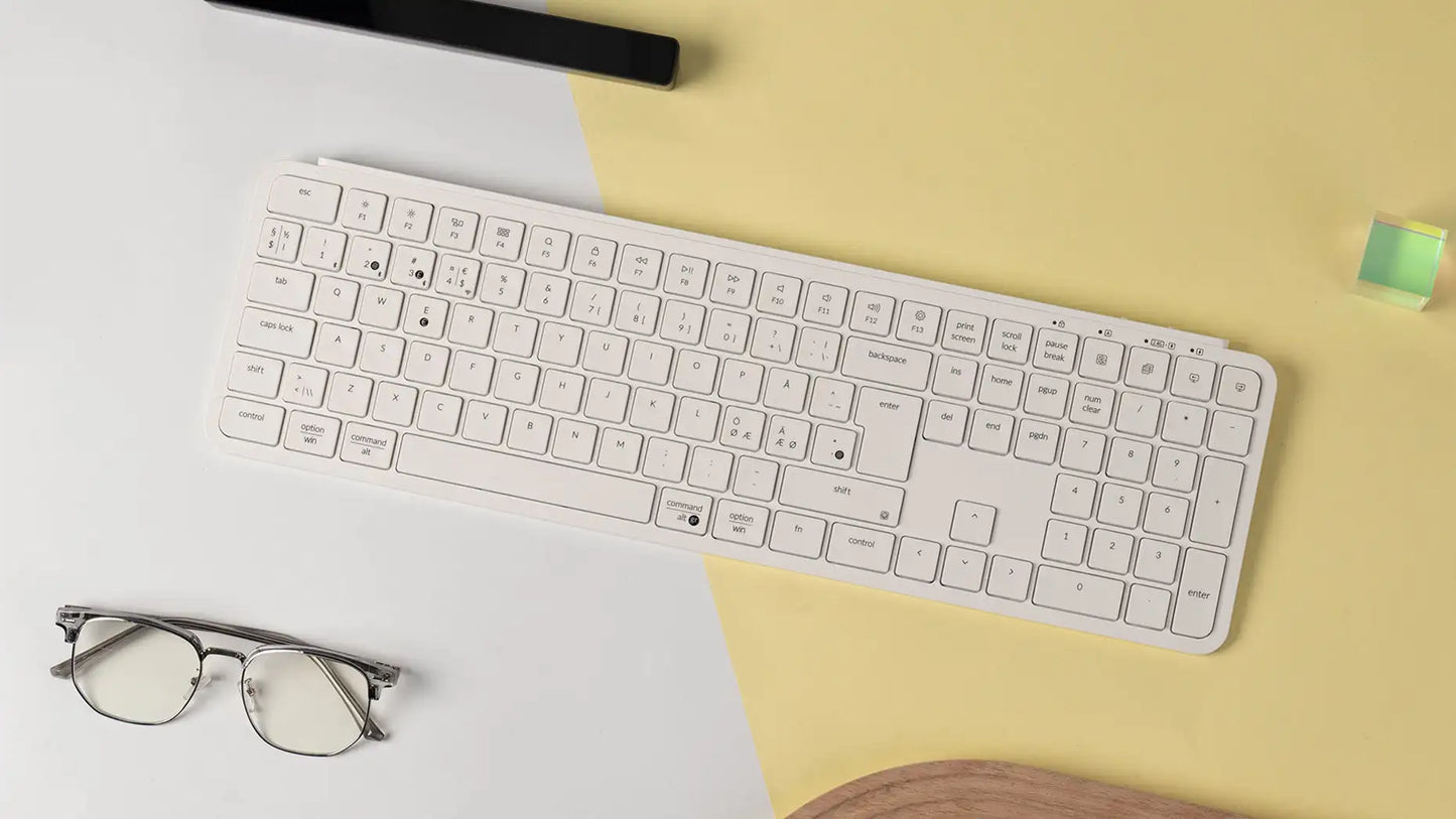 Teclado inalámbrico ultrafino Keychron B6 Pro con distribución ISO, tamaño completo, portátil y ligero, conexiones 2.4GHz y Bluetooth
