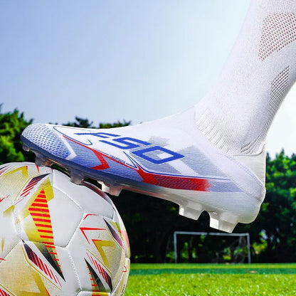 Nouvelles chaussures de football pour hommes, légères, très vendues, de haute qualité, crampons pour terrain en herbe, chaussures de football mi-hautes, baskets antidérapantes pour l'extérieur.