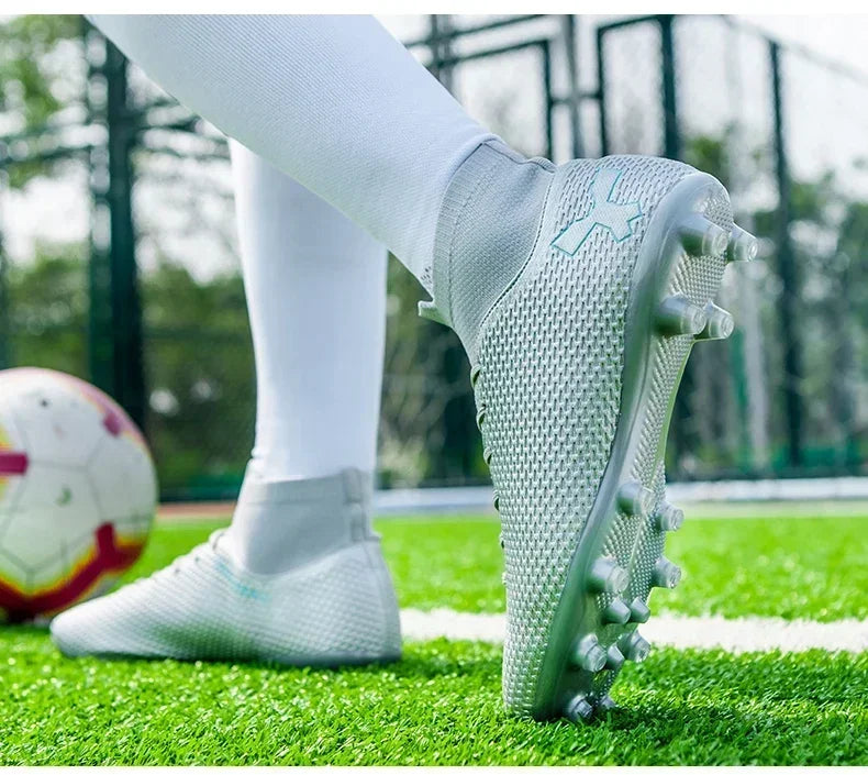 Chaussures de football pour hommes, modèle original, résistantes, pour terrain gazonné, crampons, antidérapantes, de haute qualité, confortables, chaussures de football pour activités de plein air.