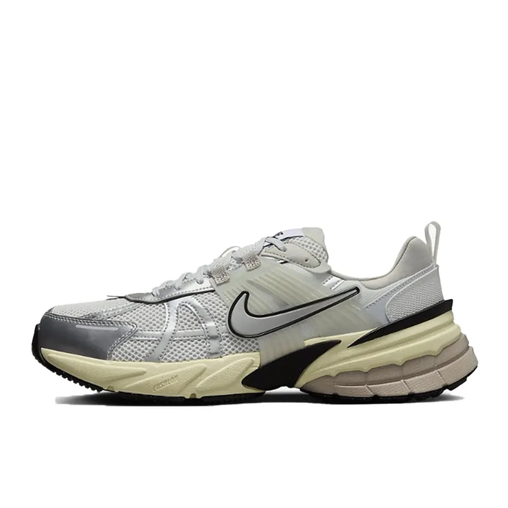Nike V2K Run – меки, удобни и дишащи ниски маратонки за бягане, унисекс, кафяви, HQ3445-222