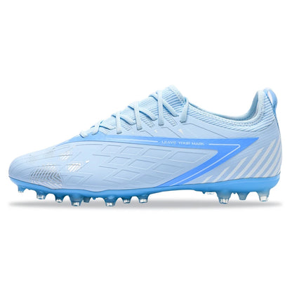 Chuteiras de Futebol Kelme Glimpse MG para Homem Adulto, Pitões Curtos, para Jogo e Treino Profissional em Relva Artificial