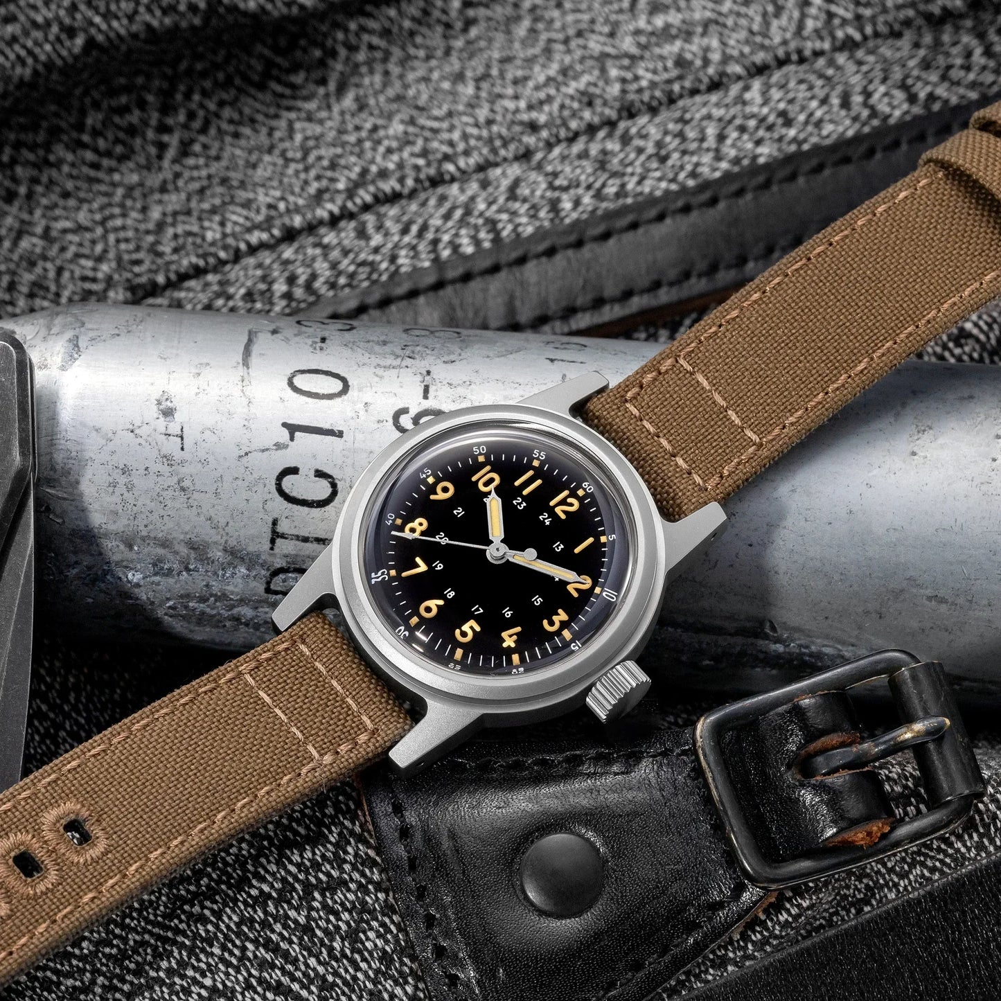 THORN Retro Military Watch 36mm Watch Made of NH35A Movement SHY-043 Sport Watch Unisex Men's and Women's Luxury