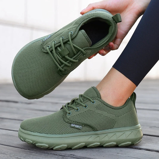 Lightweight Men's Sports Shoes with Wide Foot Mesh and Quick Drying Design, Breathable Outdoor Hiking Shoes for Women Trainers