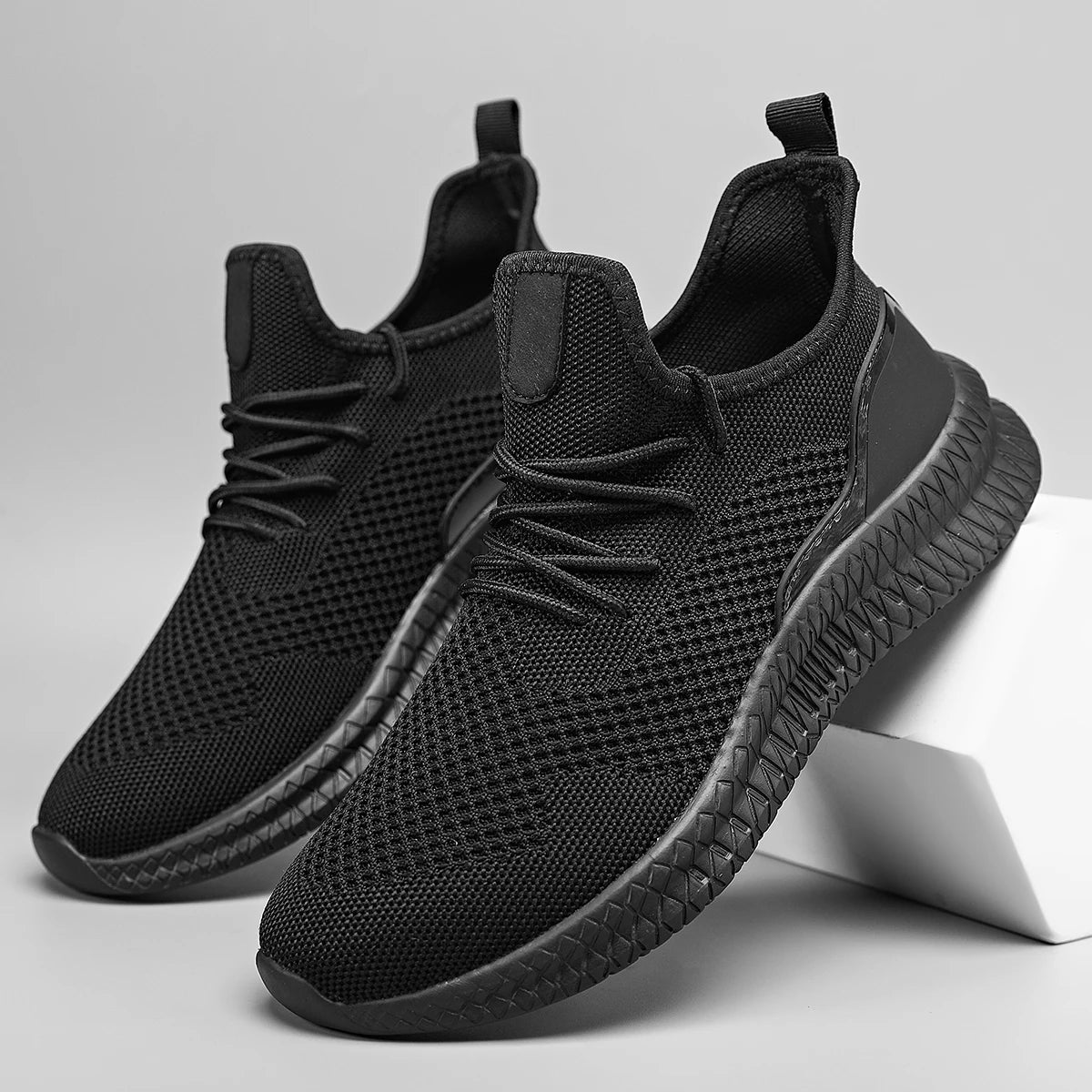 MAEDEF 2024 Walking Sports Shoes High Quality Outdoor Tennis Trainer Shoes Lightweight Comfortable Breathable Men's Casual Sneakers