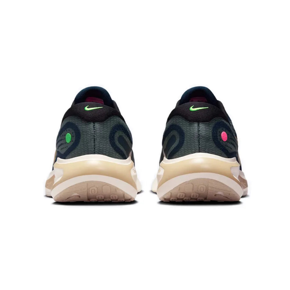 Nike Journey Run: Pohodlné, univerzálne, priedušné a ľahké nízke bežecké tenisky pre mužov – modré FN0228-403