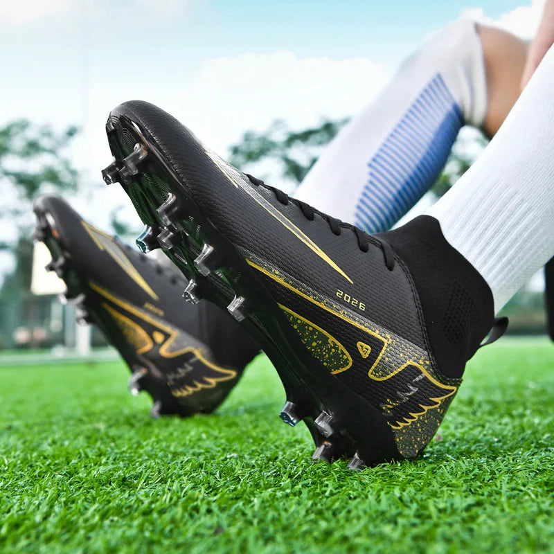 Nouvelles chaussures de football pour hommes, chaussures de soccer de haute qualité pour l'extérieur, chaussures de sport ultralégères pour l'intérieur, chaussures de sport antidérapantes à cheville haute, chaussures d