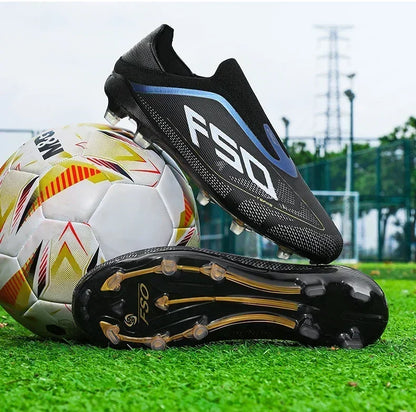 Nouvelles chaussures de football pour hommes, crampons mi-montants de haute qualité, légères, antidérapantes, pour l'extérieur et l'entraînement sur gazon, modèle très vendu