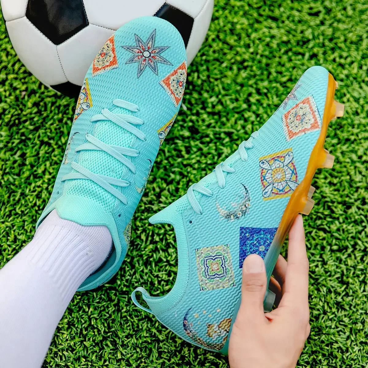 Chuteiras Profissionais Resistentes ao Desgaste para Relvado, Multicoloridas, com Forte Aderência e Excelente Equilíbrio, para Treino de Futebol ao Ar Livre no Verão