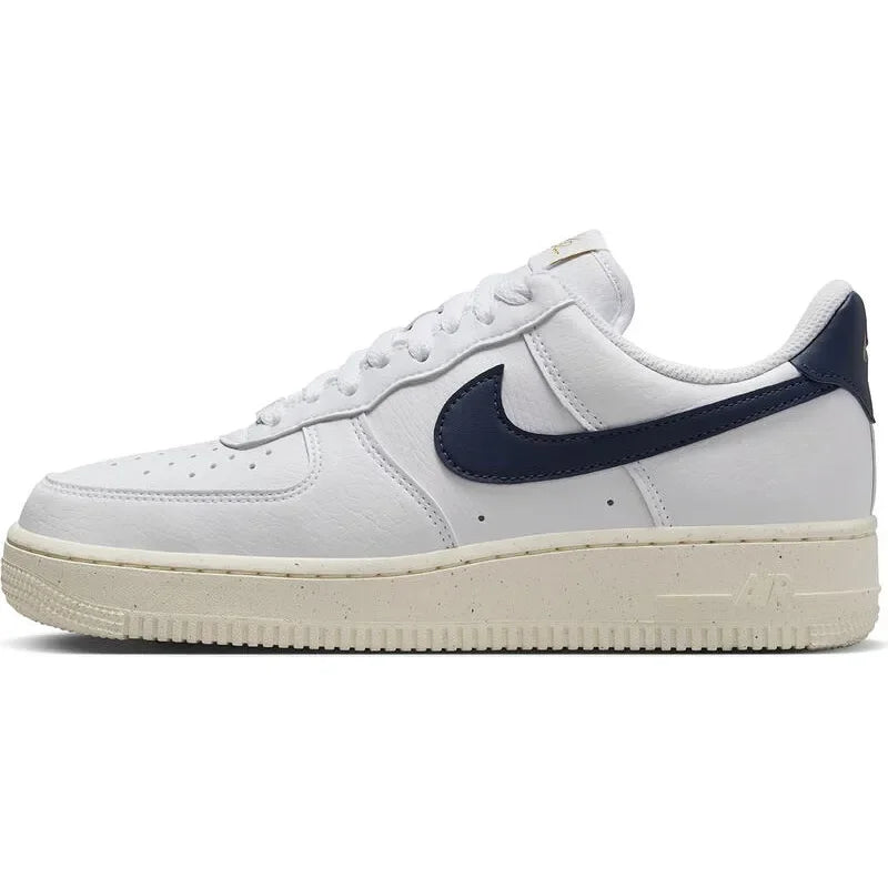 Baskets unisexes Nike Air Force 1 '07 : design emblématique et confort tout au long de la journée, style urbain décontracté HQ1977-001